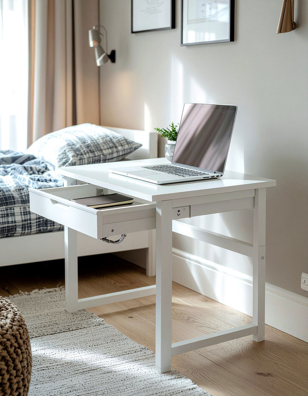Fold Down Desk - 30 bedroom small space solutions