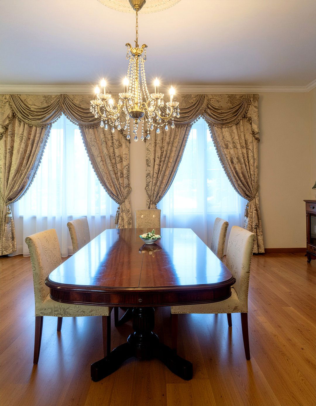 Formal Dining Room - 30 dining room personality ideas