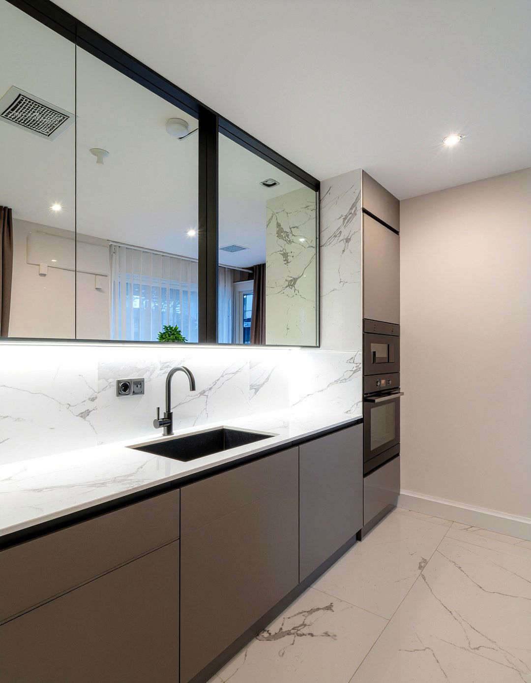 Framed Mirror Backsplash - 30 mirror backsplash kitchen ideas