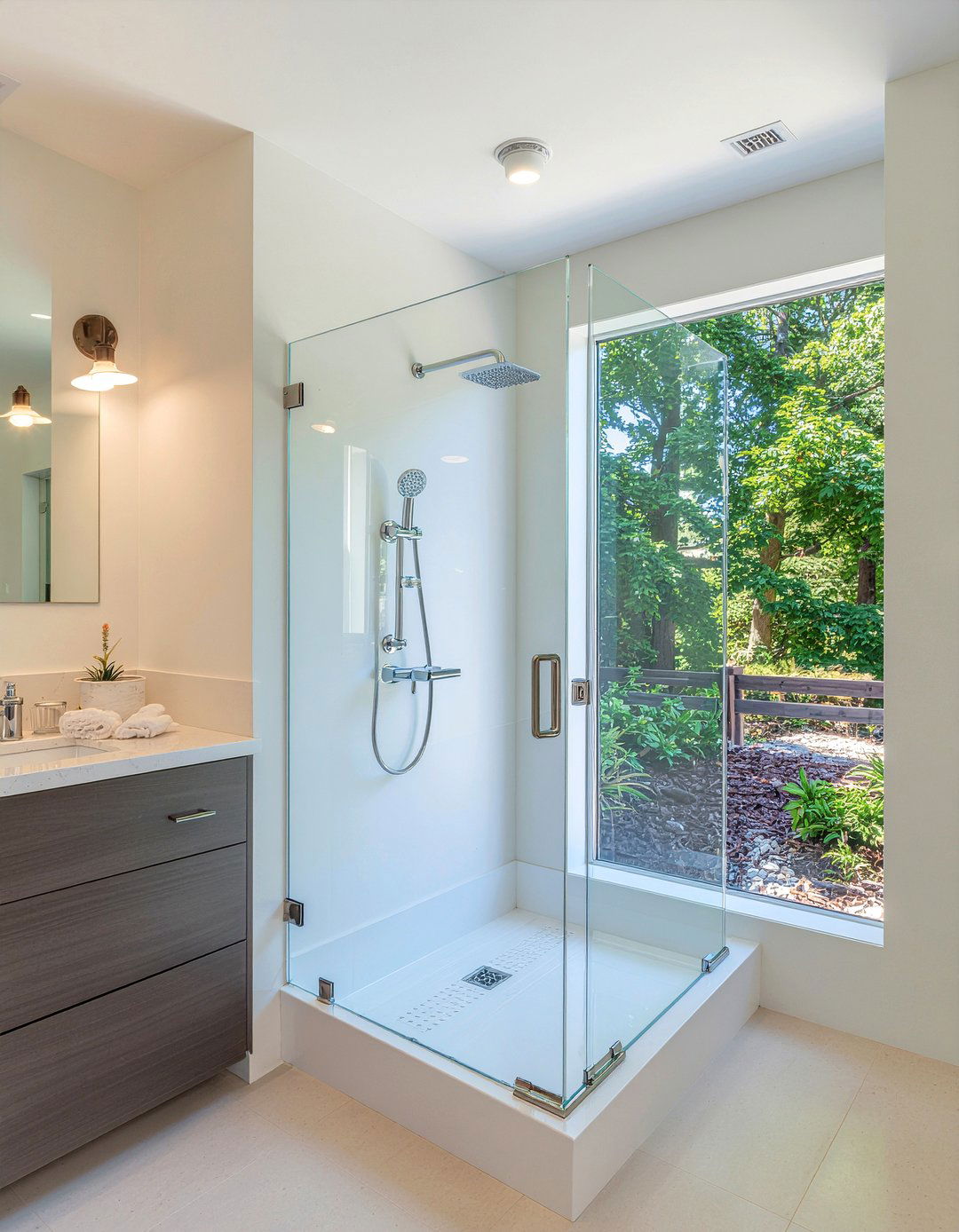 Frameless Glass Shower - 30 new construction bathroom ideas