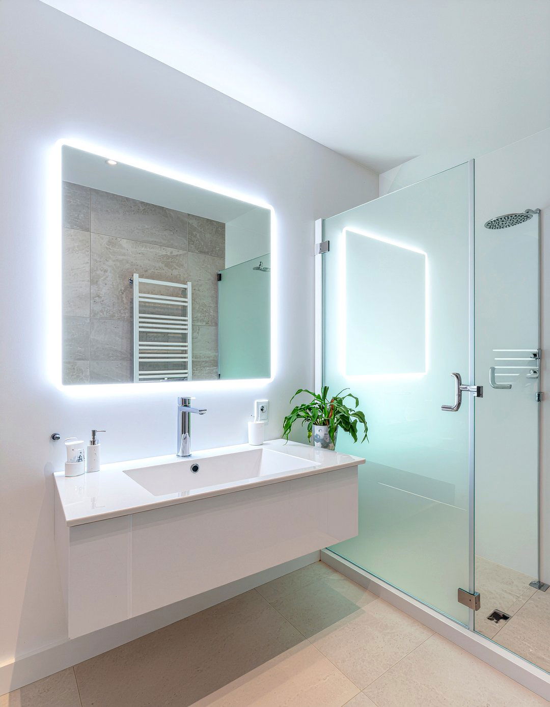 Frameless lighted mirror - 30 LED bathroom lighting ideas
