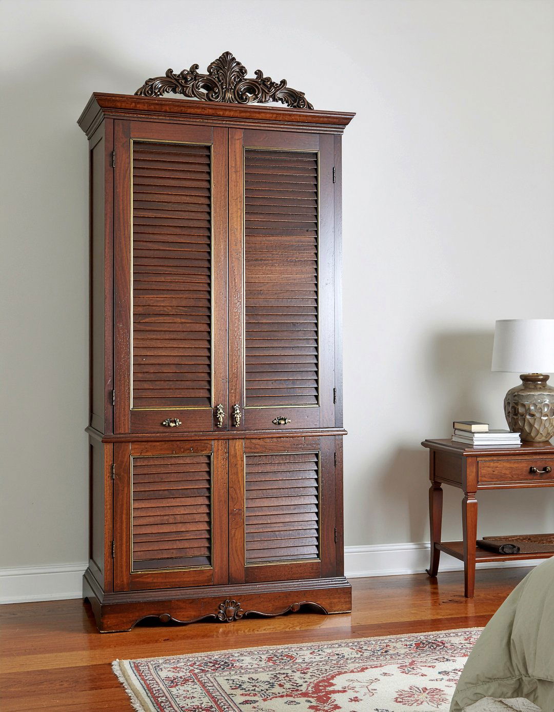 Freestanding Wardrobe - 30 bedroom closet ideas