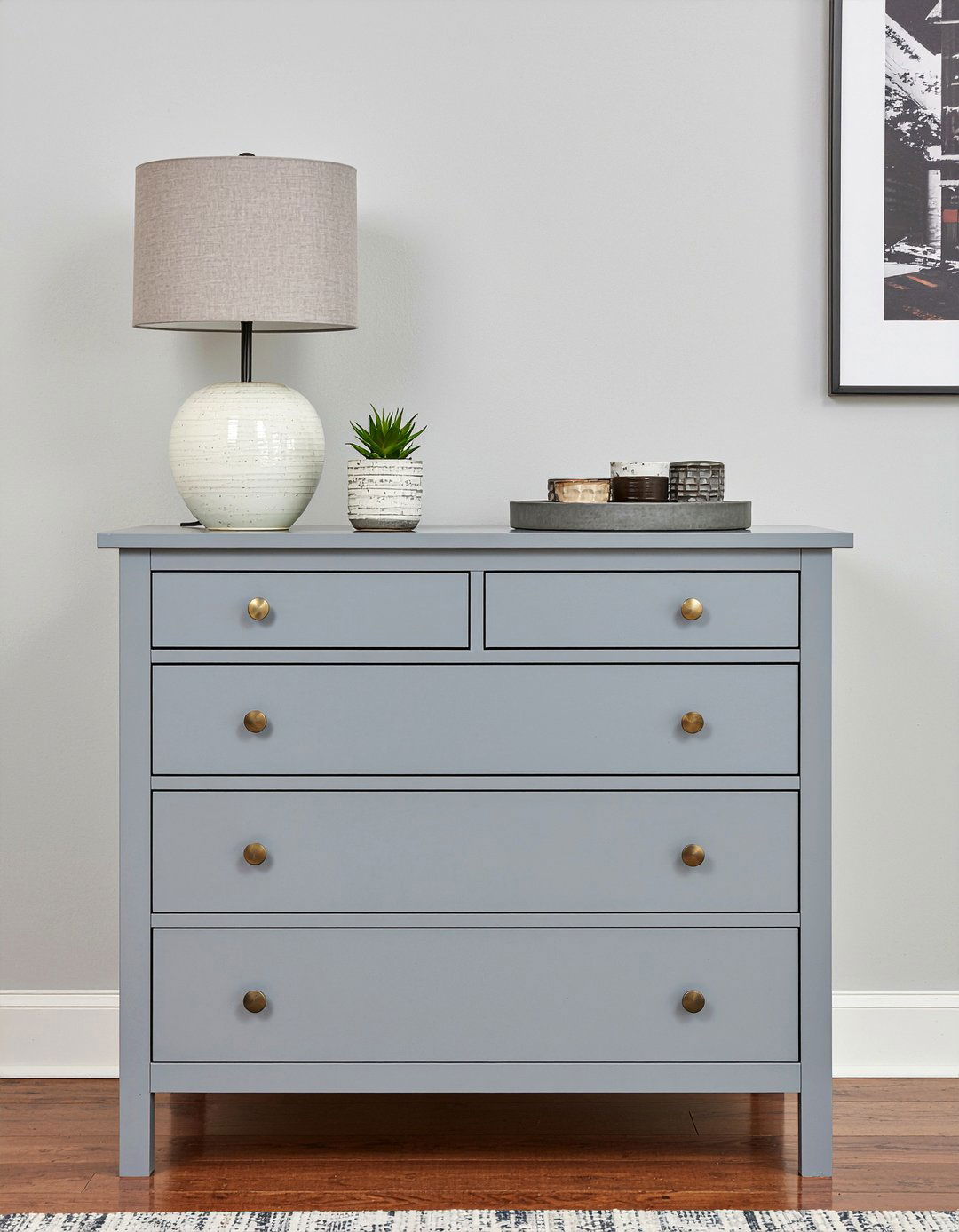 Furniture hardware swap - 30 temporary living room ideas