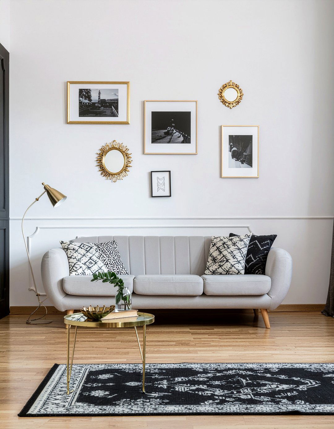 Gallery Wall Layout - 30 townhouse living room ideas