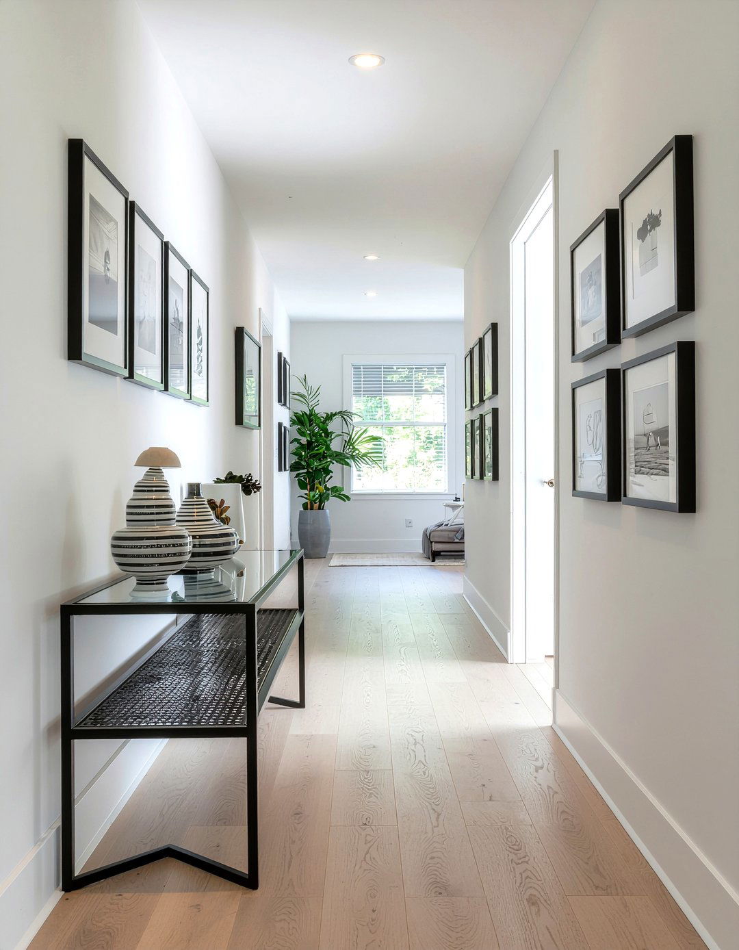 Gallery wall layout - 30 bedroom hallway ideas