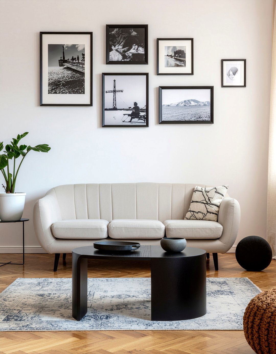 Gallery wall living room - 30 casual living room ideas