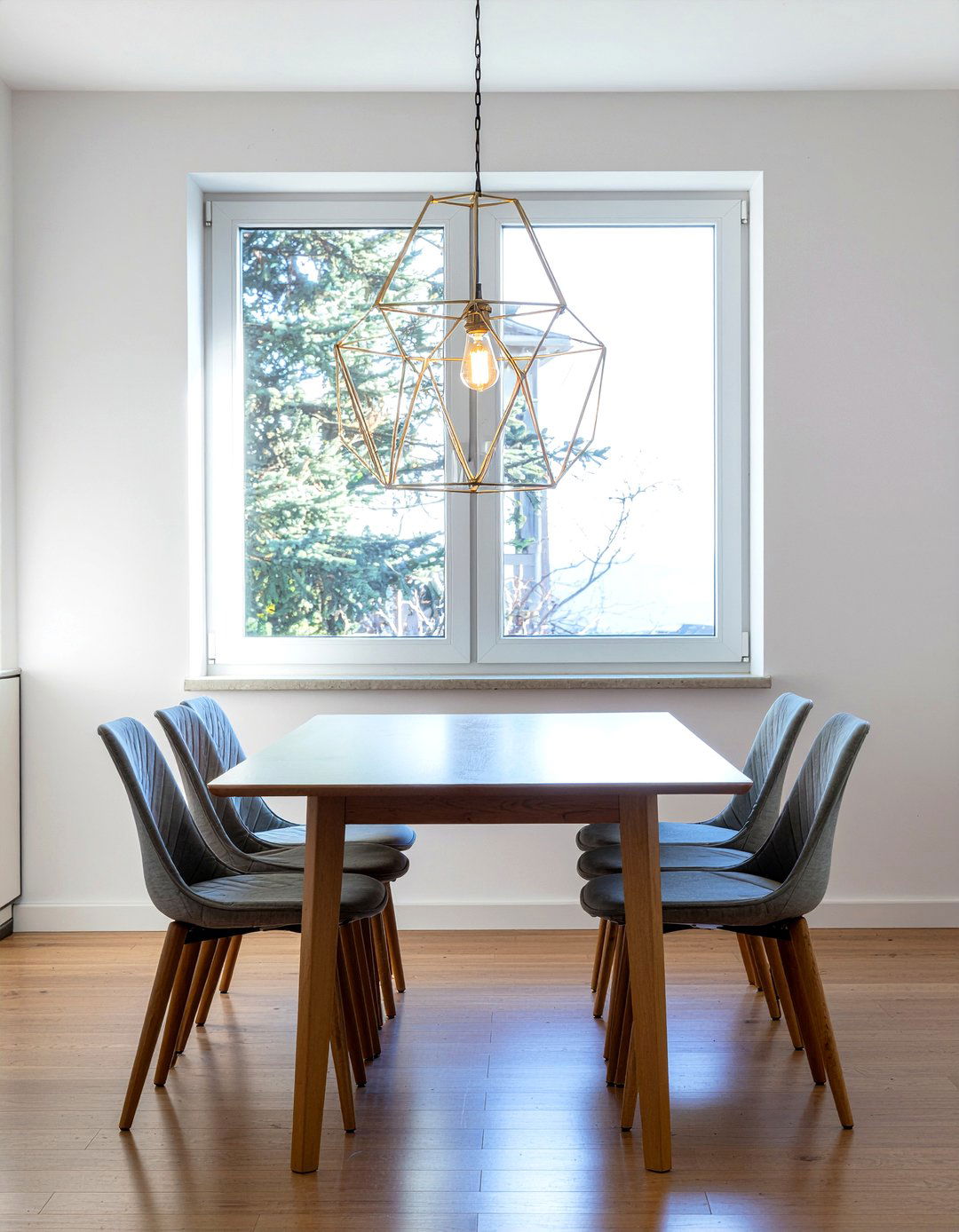 Geometric Gold Pendant Light - 30 gold chandelier dining room ideas