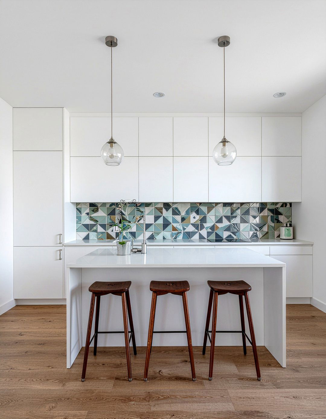 Geometric Tile Pattern - 30 kitchen backsplash ideas