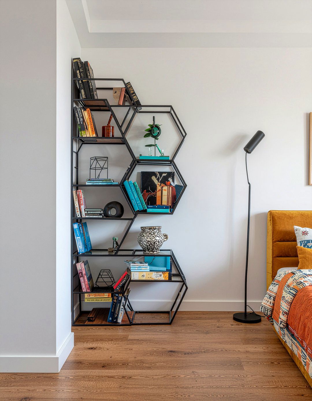 Geometric bookshelf divider - 30 bedroom bookshelf dividers