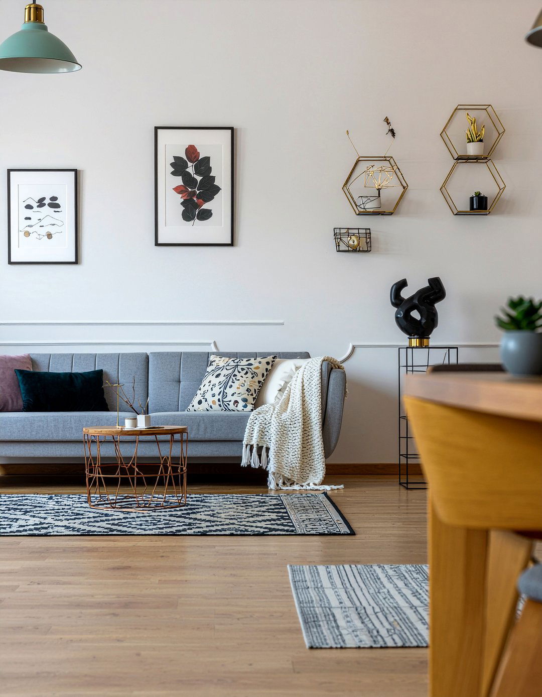 Geometric metal bracket - 30 living room bracket ideas