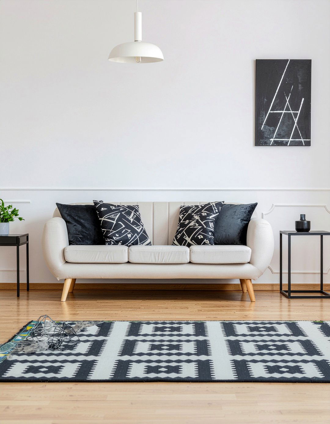 Geometric wall trim - 30 living room millwork ideas