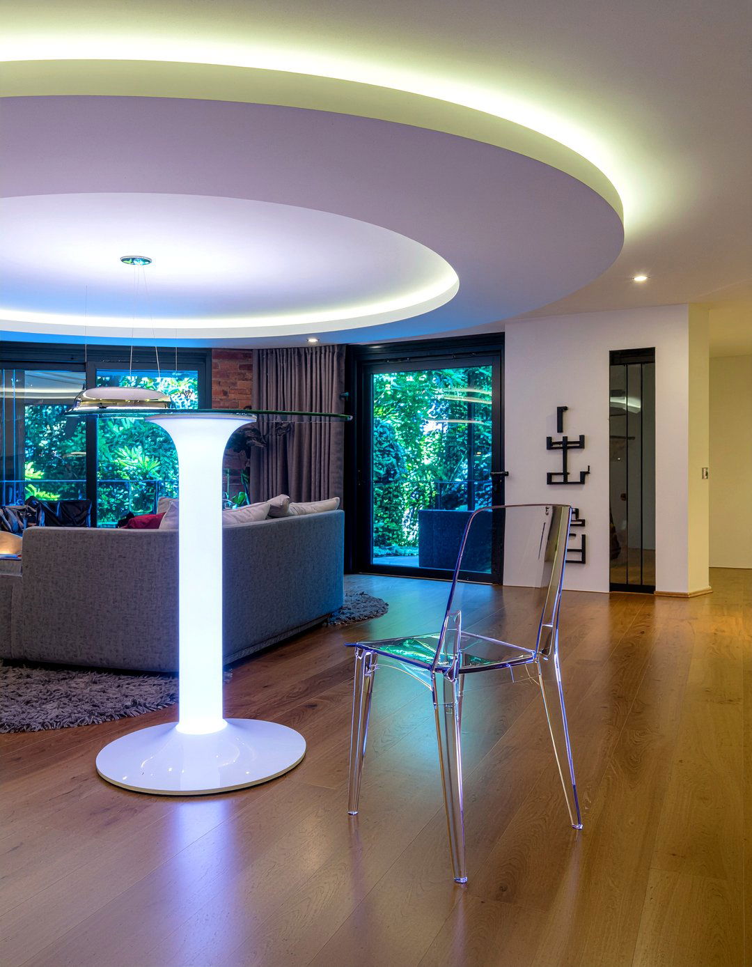 Ghost chair with pedestal table - 30 ghost dining chair ideas