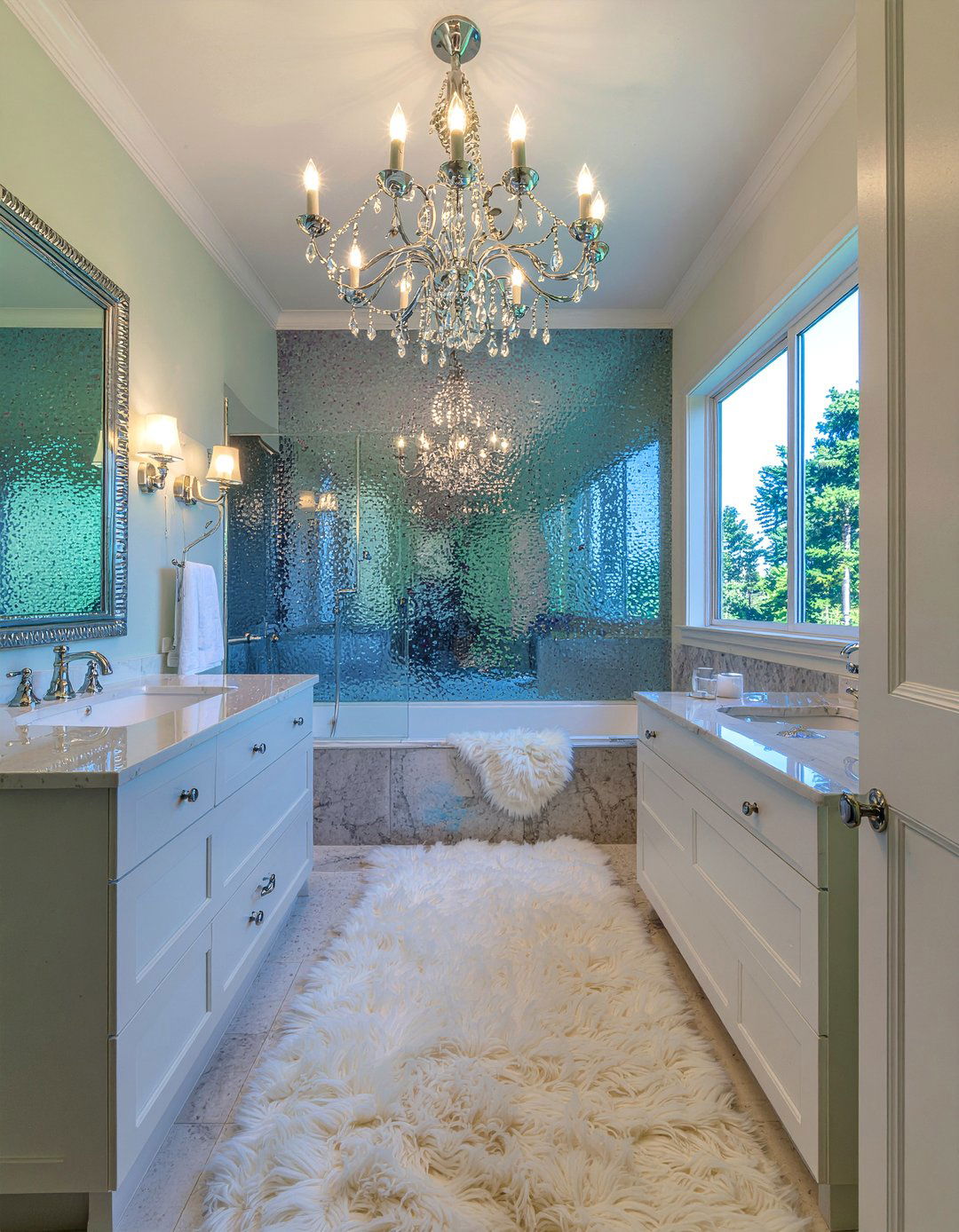 Glam bathroom - 30 bathroom personality ideas