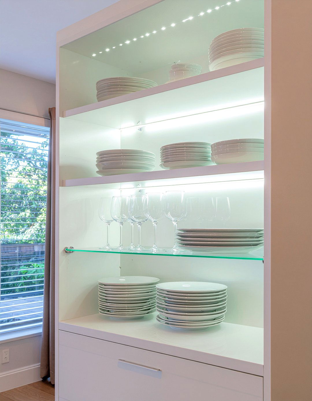 Glass Front Cabinets - 30 popular kitchen ideas