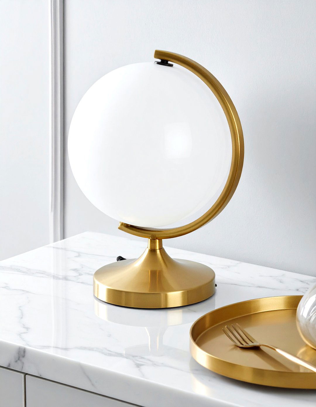 Glass Globe Desk Lamp - 30 desk lamp ideas