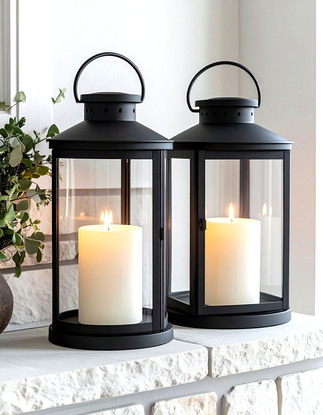 Glass Hurricane Lanterns - 30 living room candle ideas
