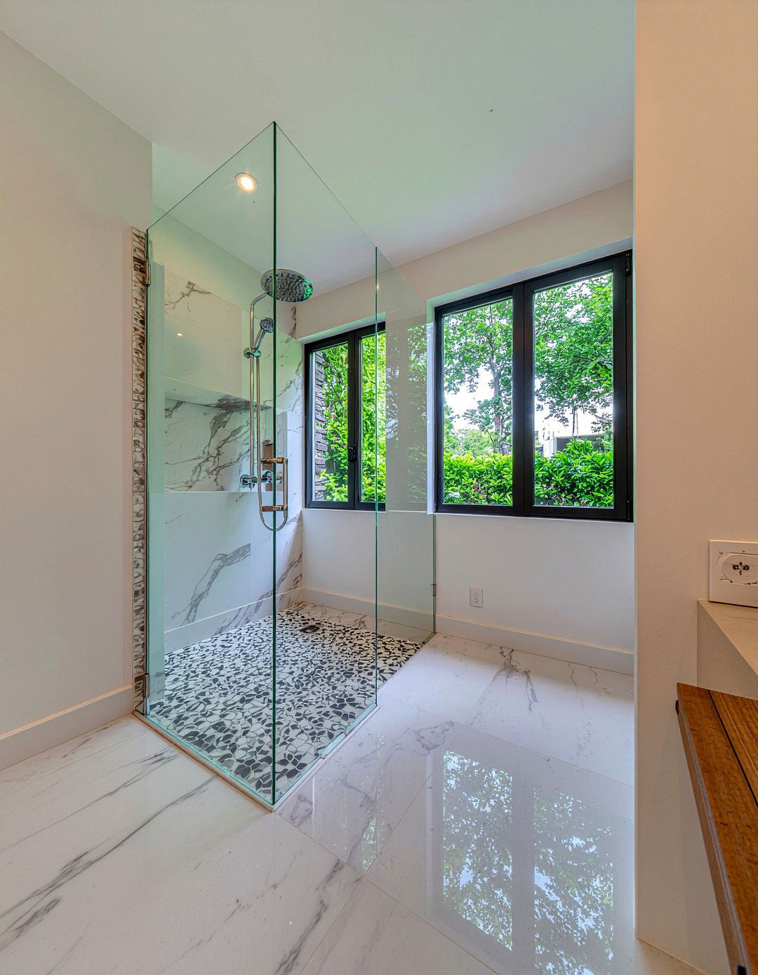 Glass Walk In Shower - 30 New England bathroom ideas
