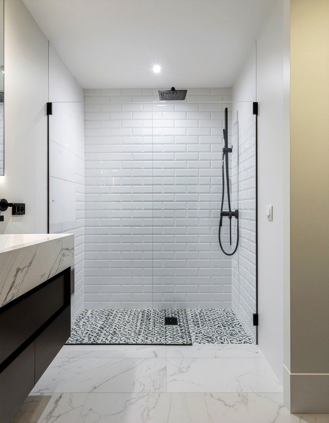 Glass shower door - 30 bathroom optimization ideas