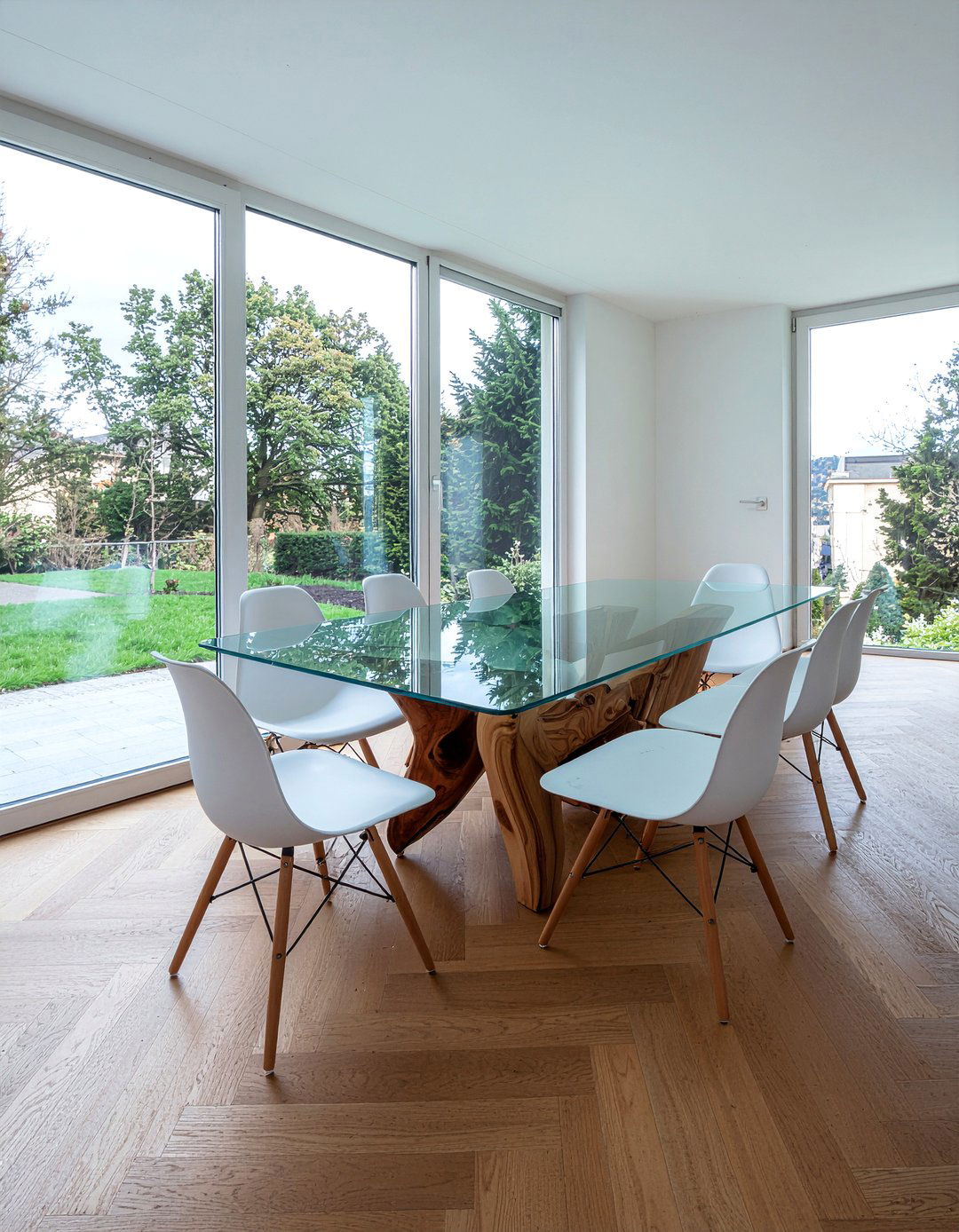 Glass top dining table - 30 contemporary dining room ideas