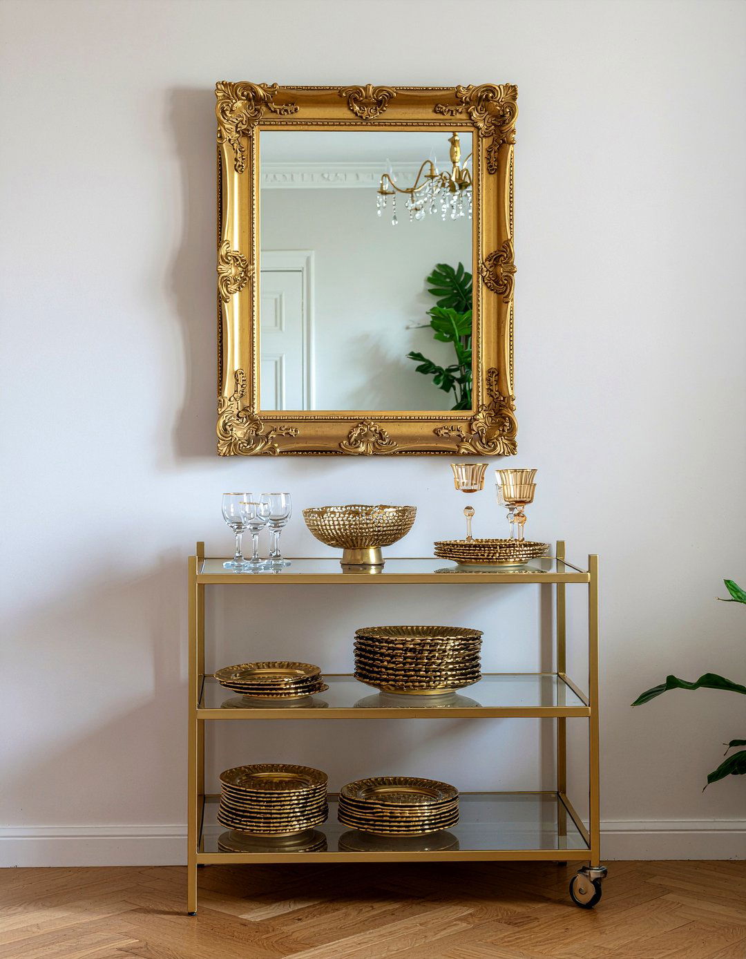 Gold Accents In Dining Room - 30 night dining room ideas