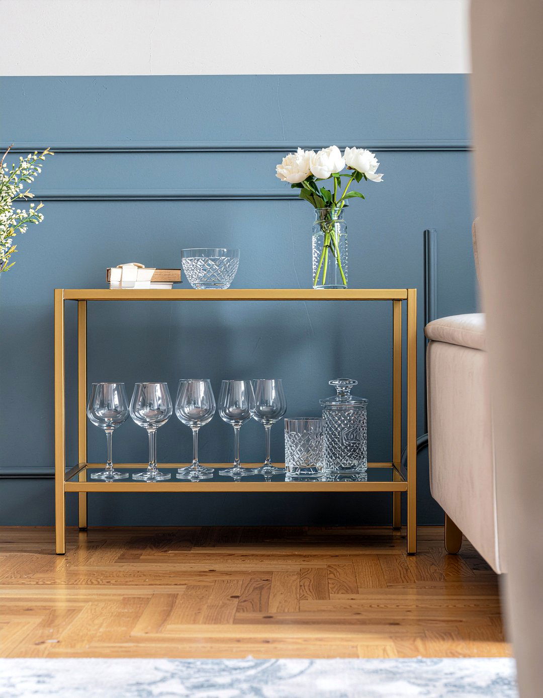 Gold Bar Cart - 30 living room bar cart ideas