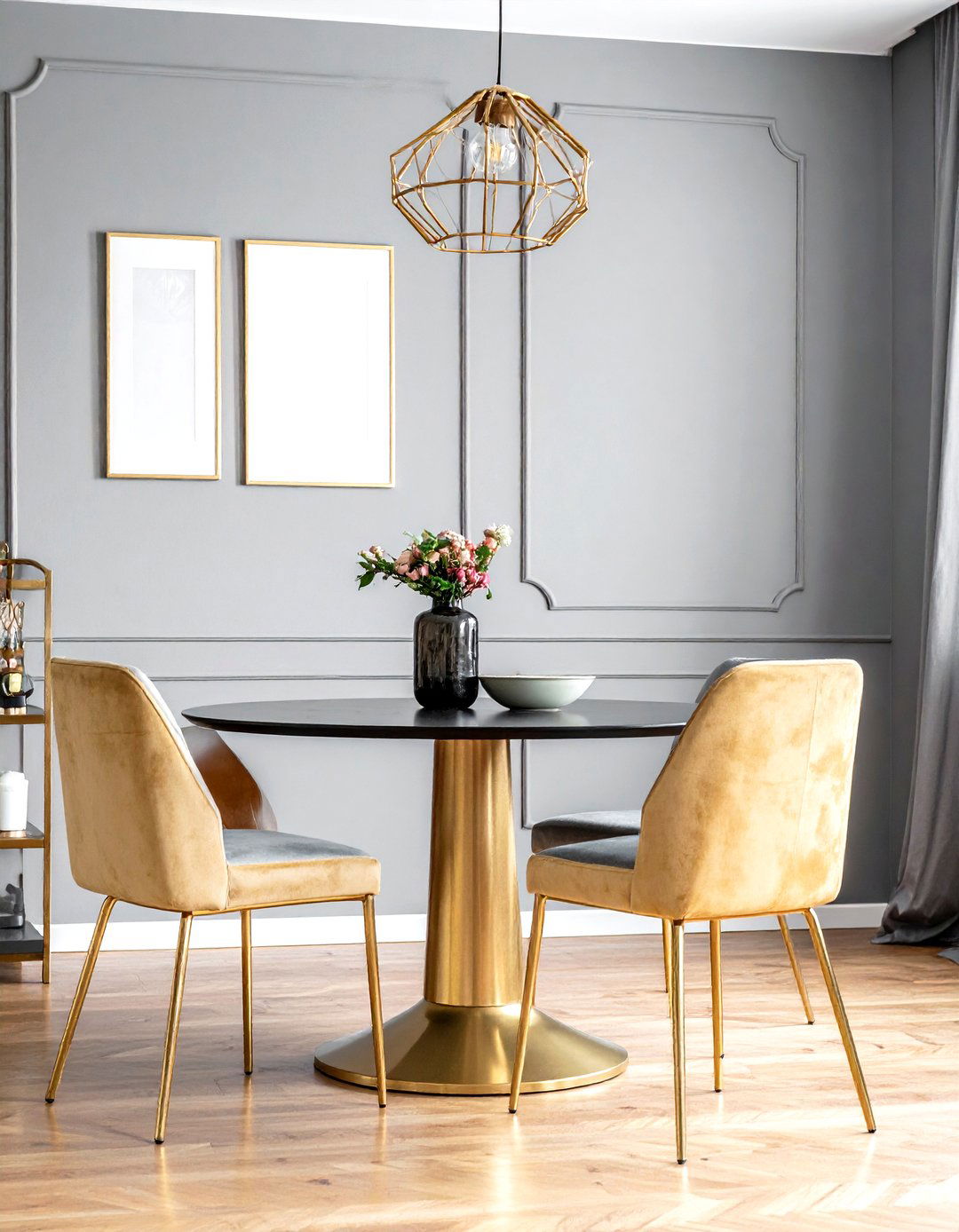 Gold Dining Accents - 30 townhouse dining room ideas