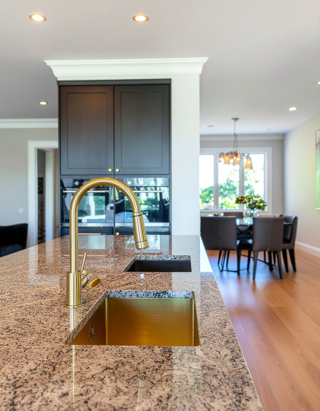 Gold Hardware Wet Bar - 30 dining room wet bar ideas