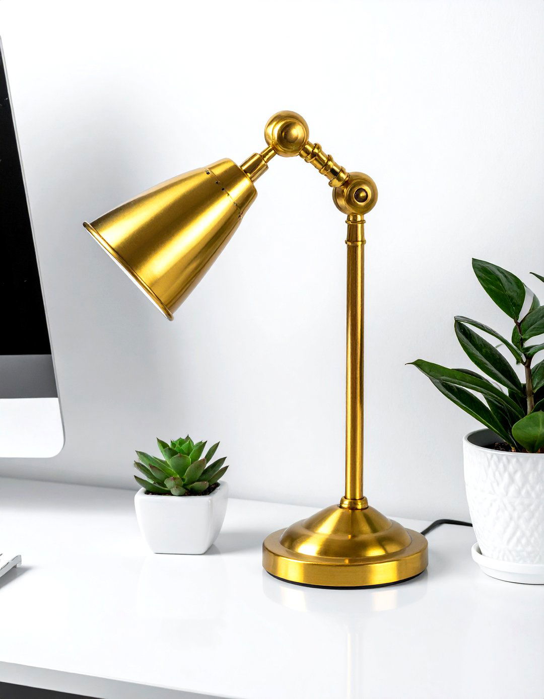 Gold Pharmacy Lamp - 30 desk lamp ideas