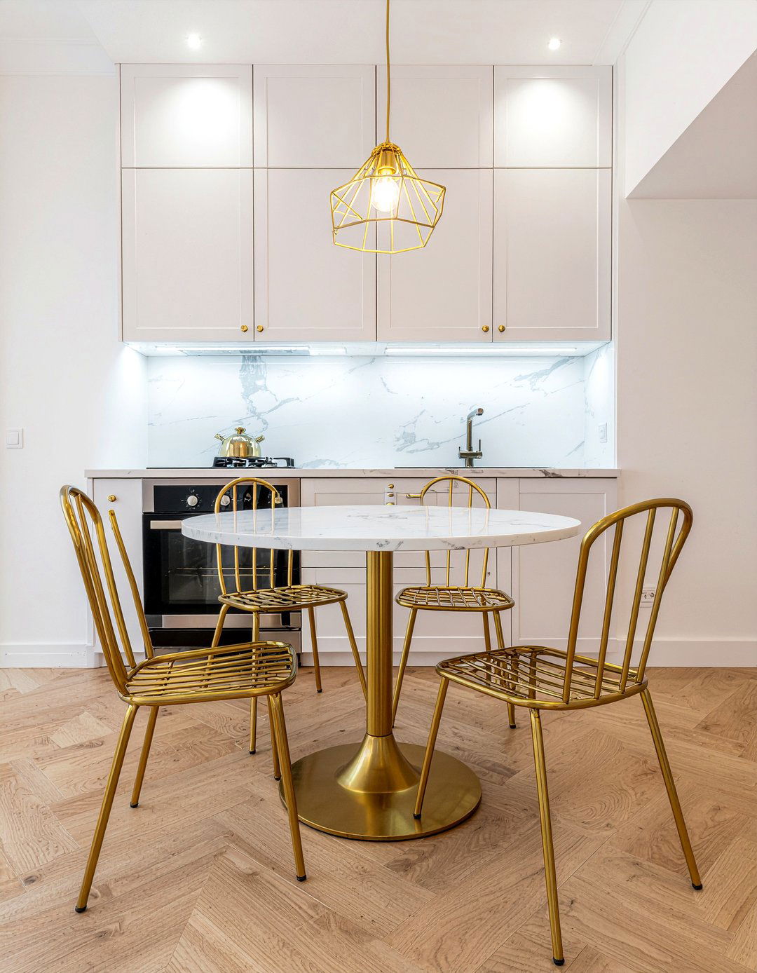 Gold metal chairs - 30 gold accent kitchen ideas