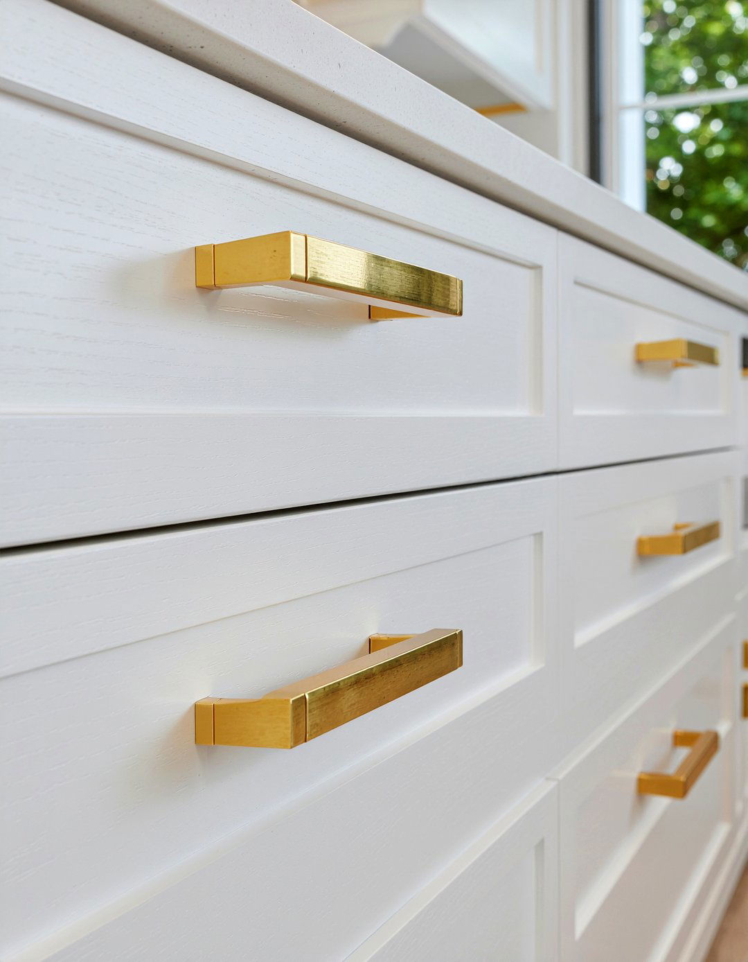 Gold recessed cabinet pulls - 30 gold kitchen hardware ideas