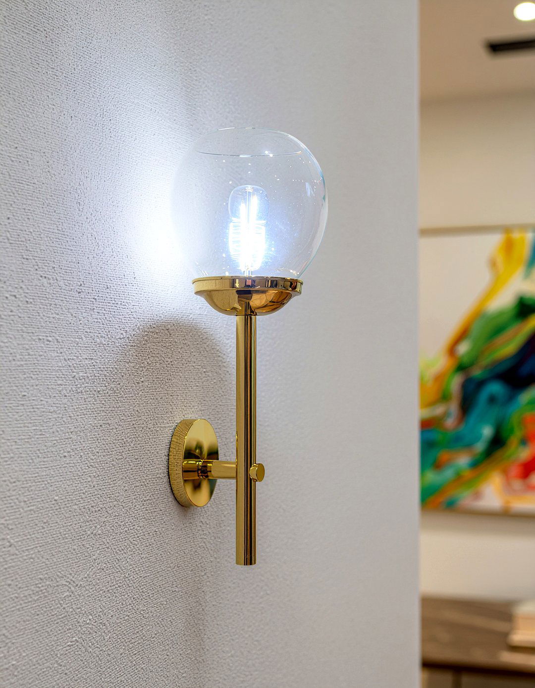 Gold wall sconce - 30 living room sconces