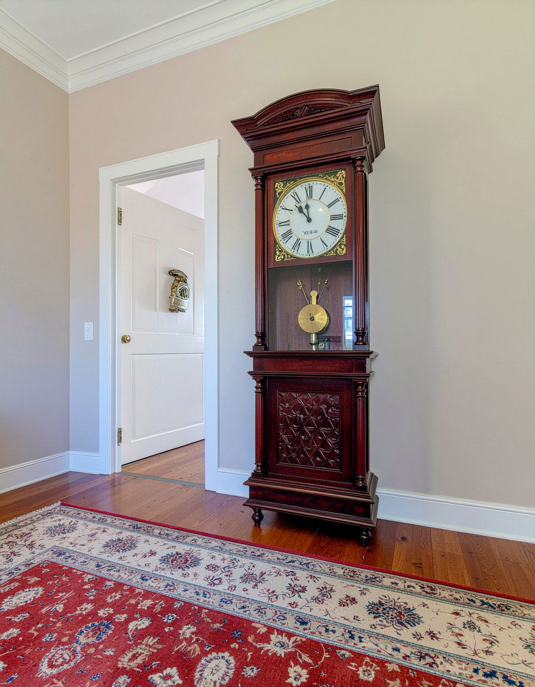 Grandfather Clock - 30 living room traditional furniture ideas