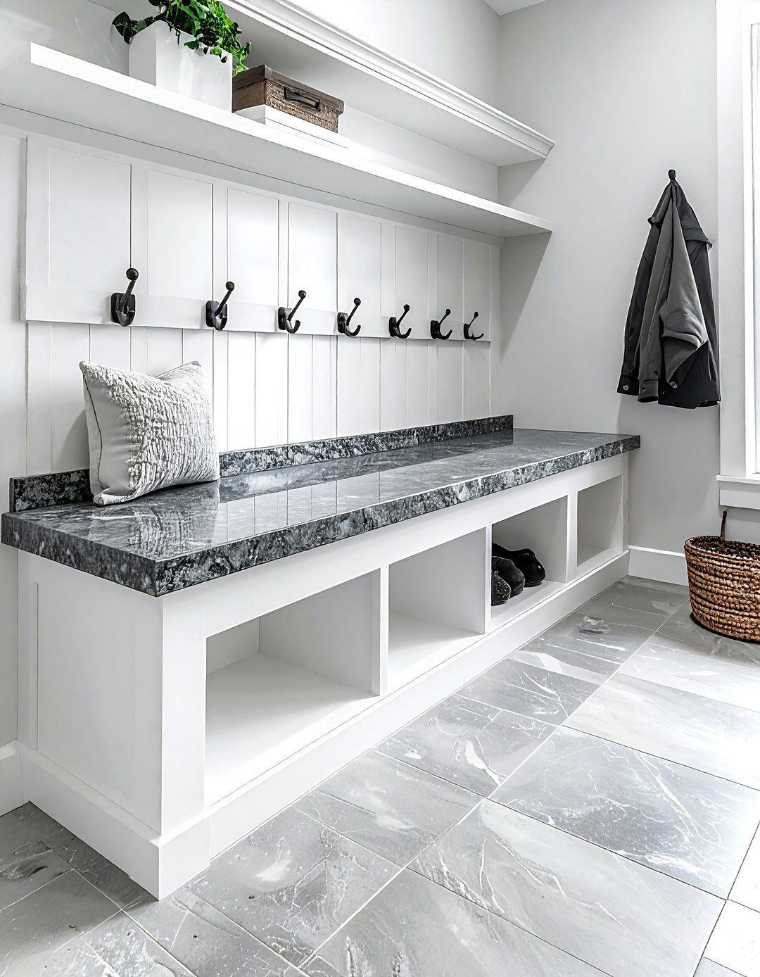 Granite Mudroom Bench - 30 granite accent ideas