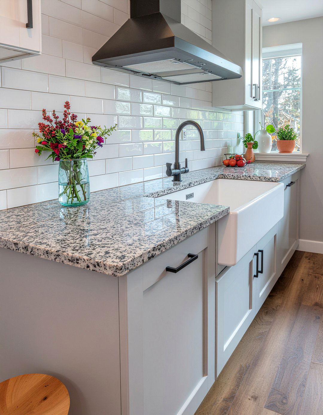 Granite With Subway Tile - 30 granite countertop kitchen ideas