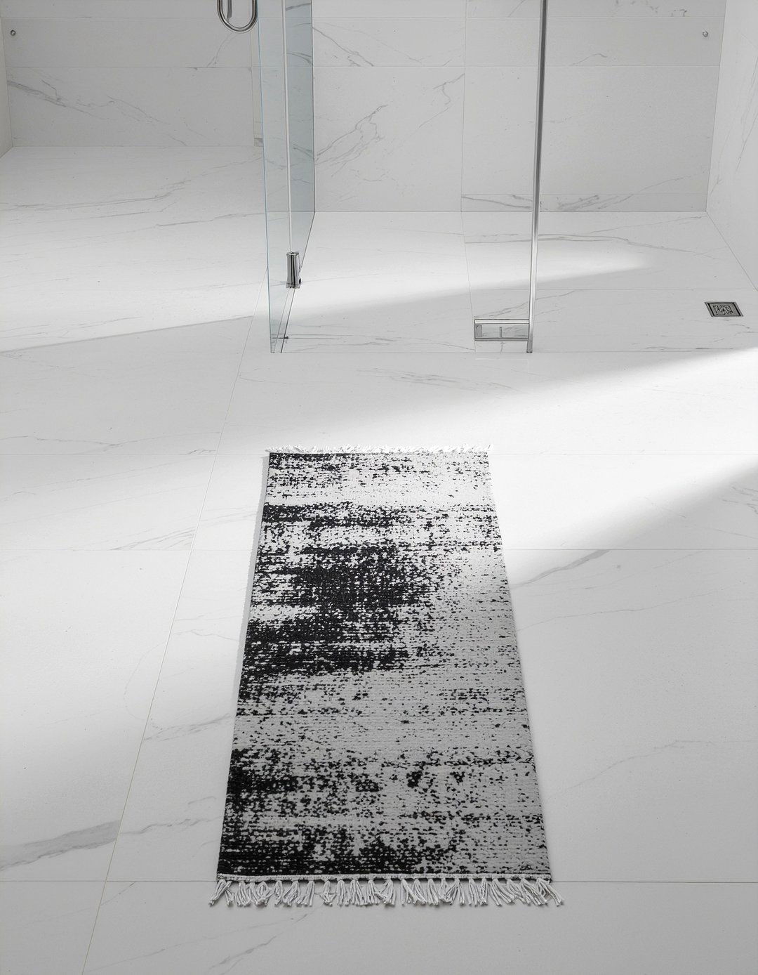 Gray Tonal Bathroom Runner - 30 bathroom runner rug ideas