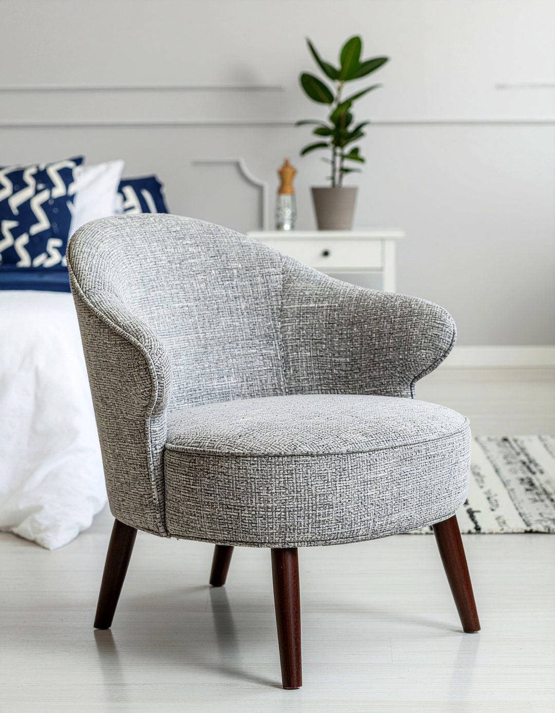 30 Comfy Bedroom Lounge Chairs for Your Perfect Reading Nook