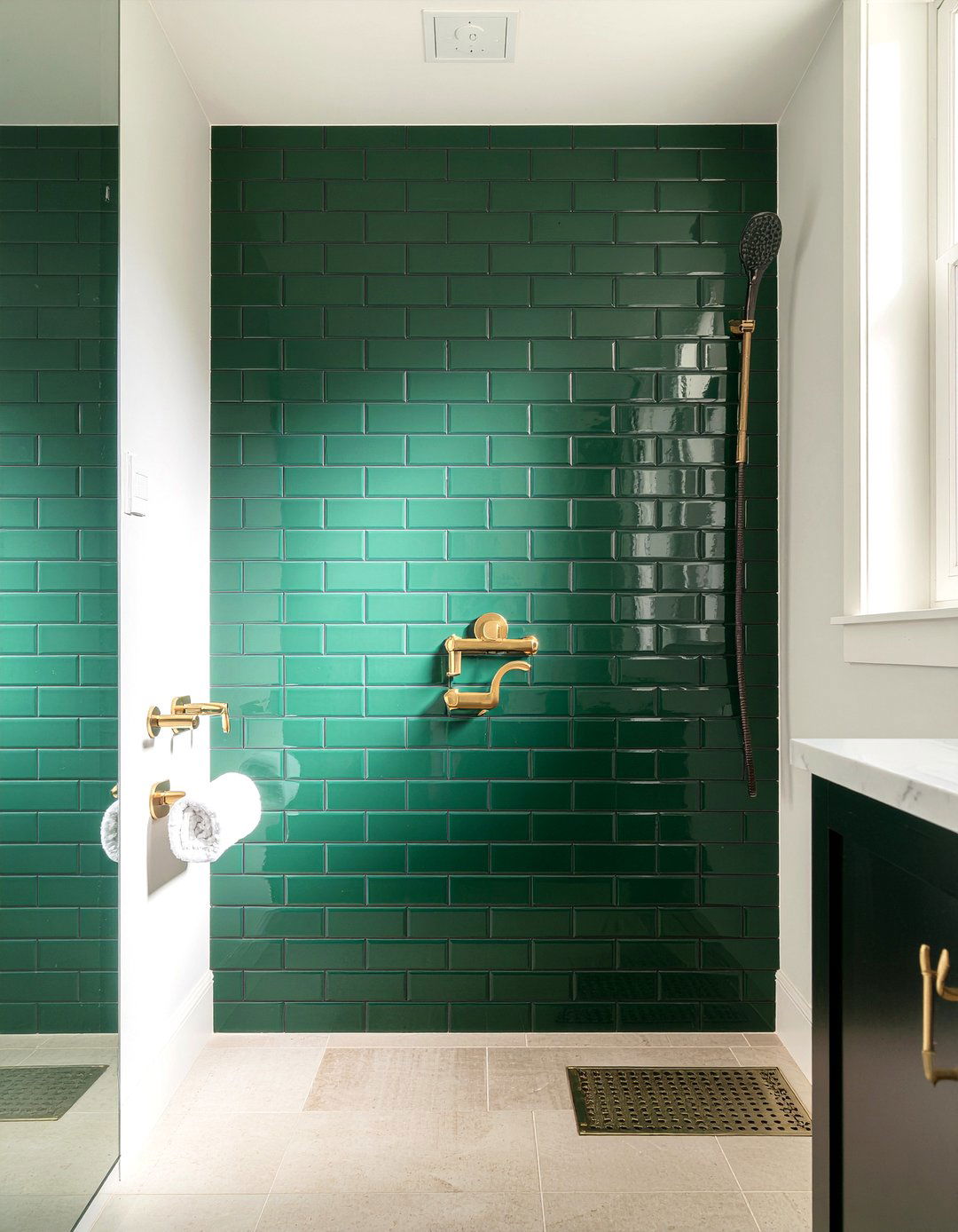 Green Subway Tile - 30 bathroom focal wall ideas