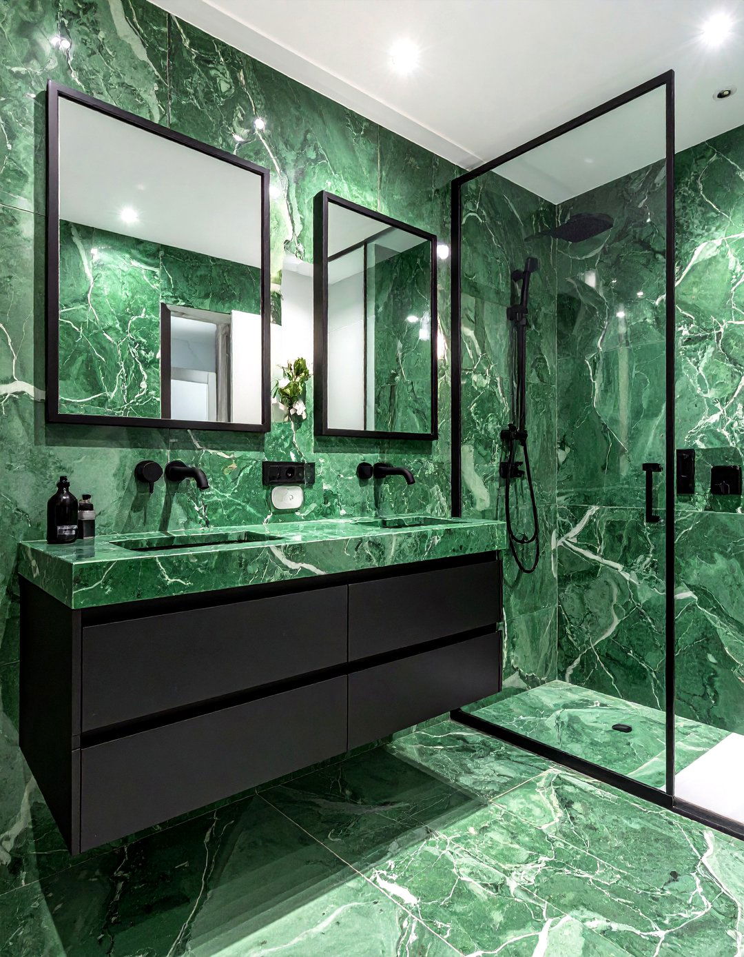 Green marble and black accents - 30 green marble bathroom ideas