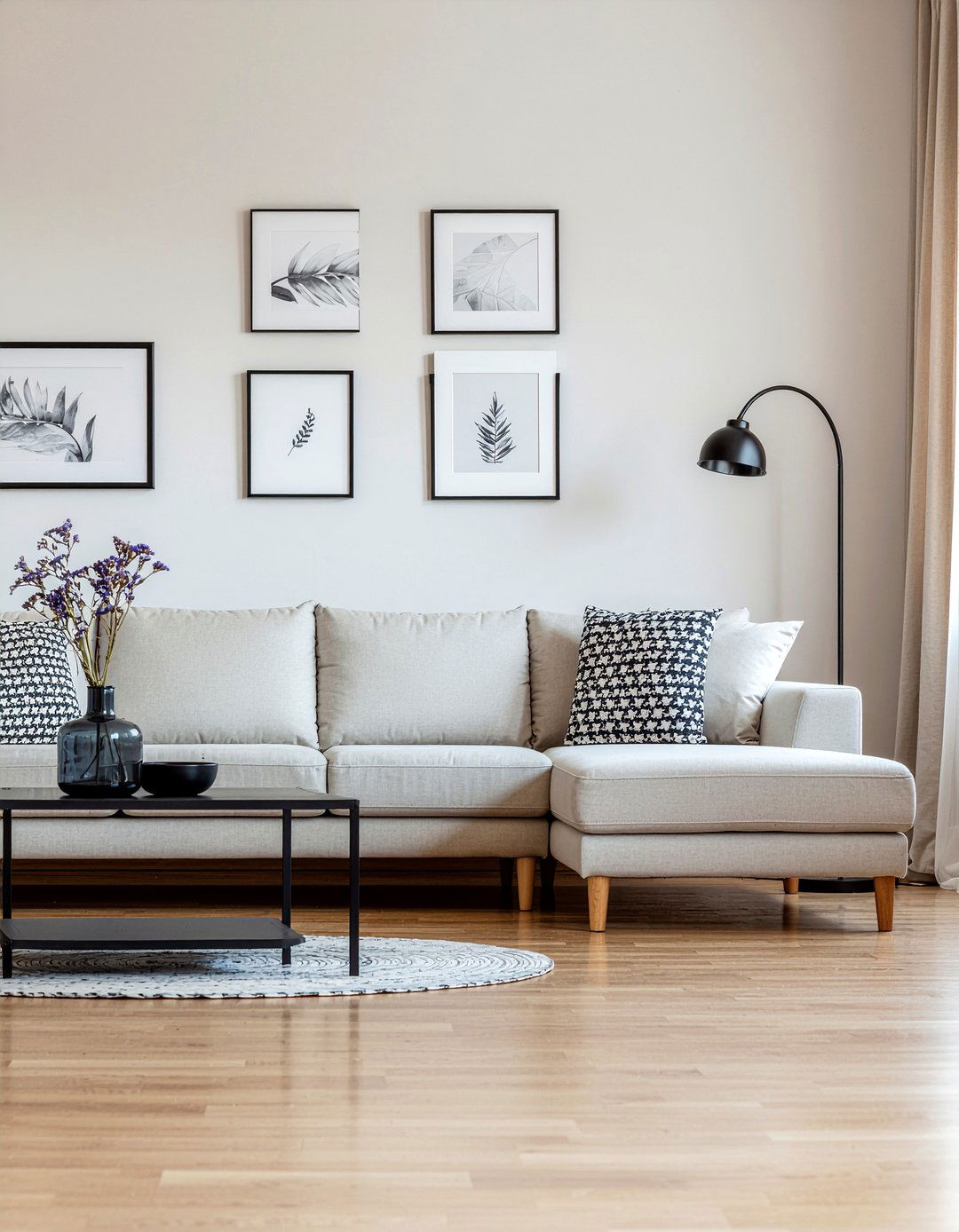 Greige living room with black accents - 30 greige living room ideas