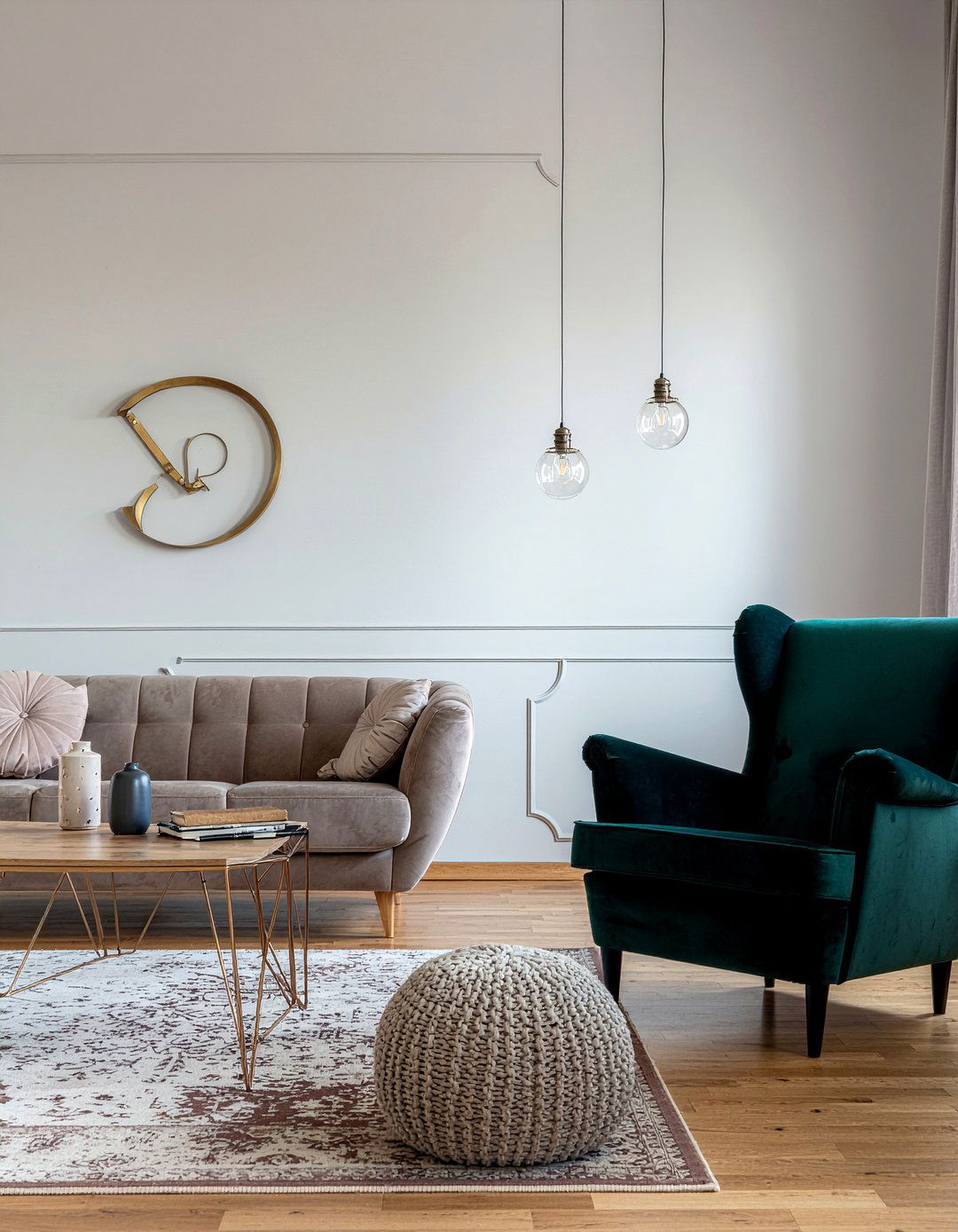 Greige living room with velvet furniture - 30 greige living room ideas