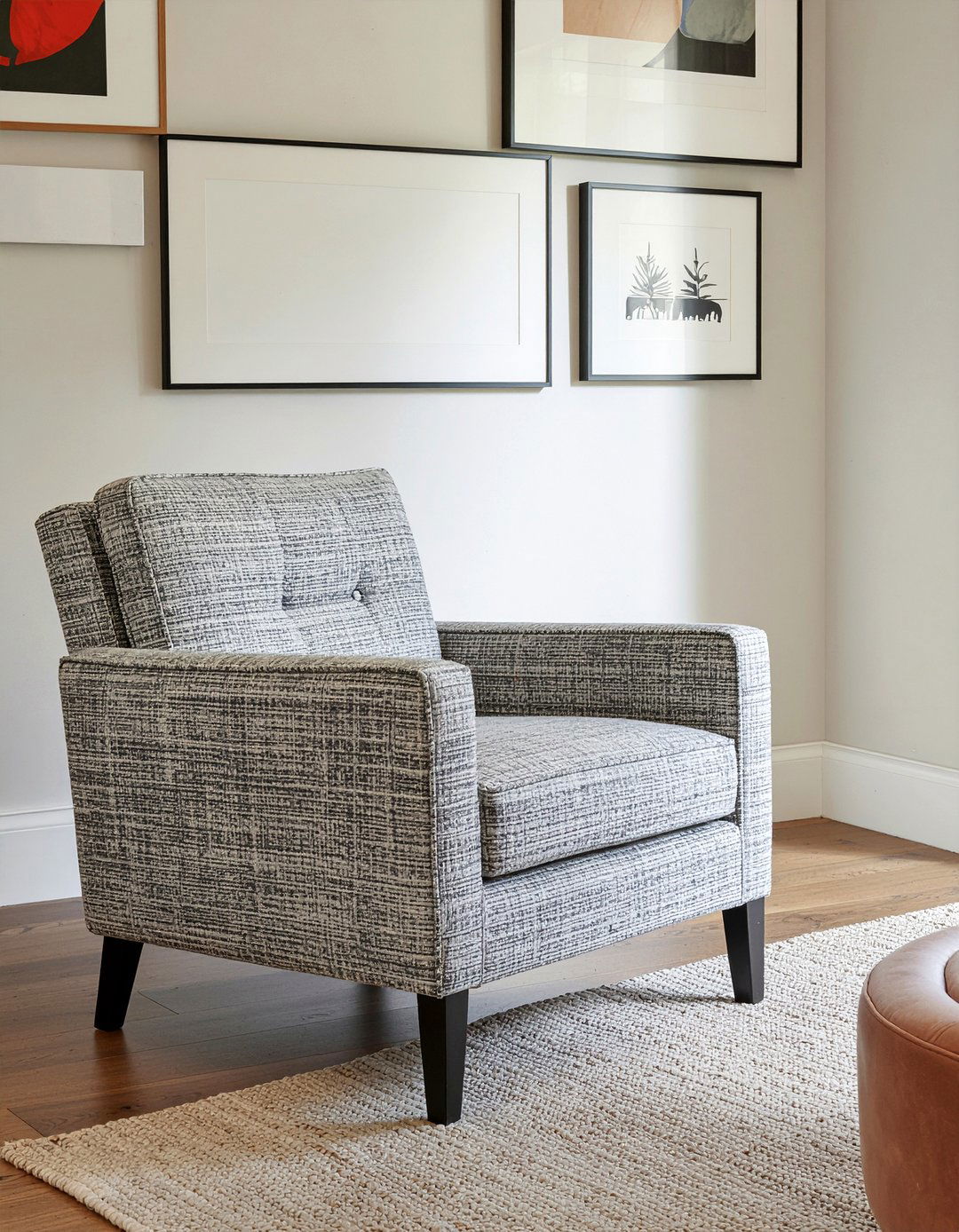 Grey Linen Accent Chair - 30 linen living room ideas