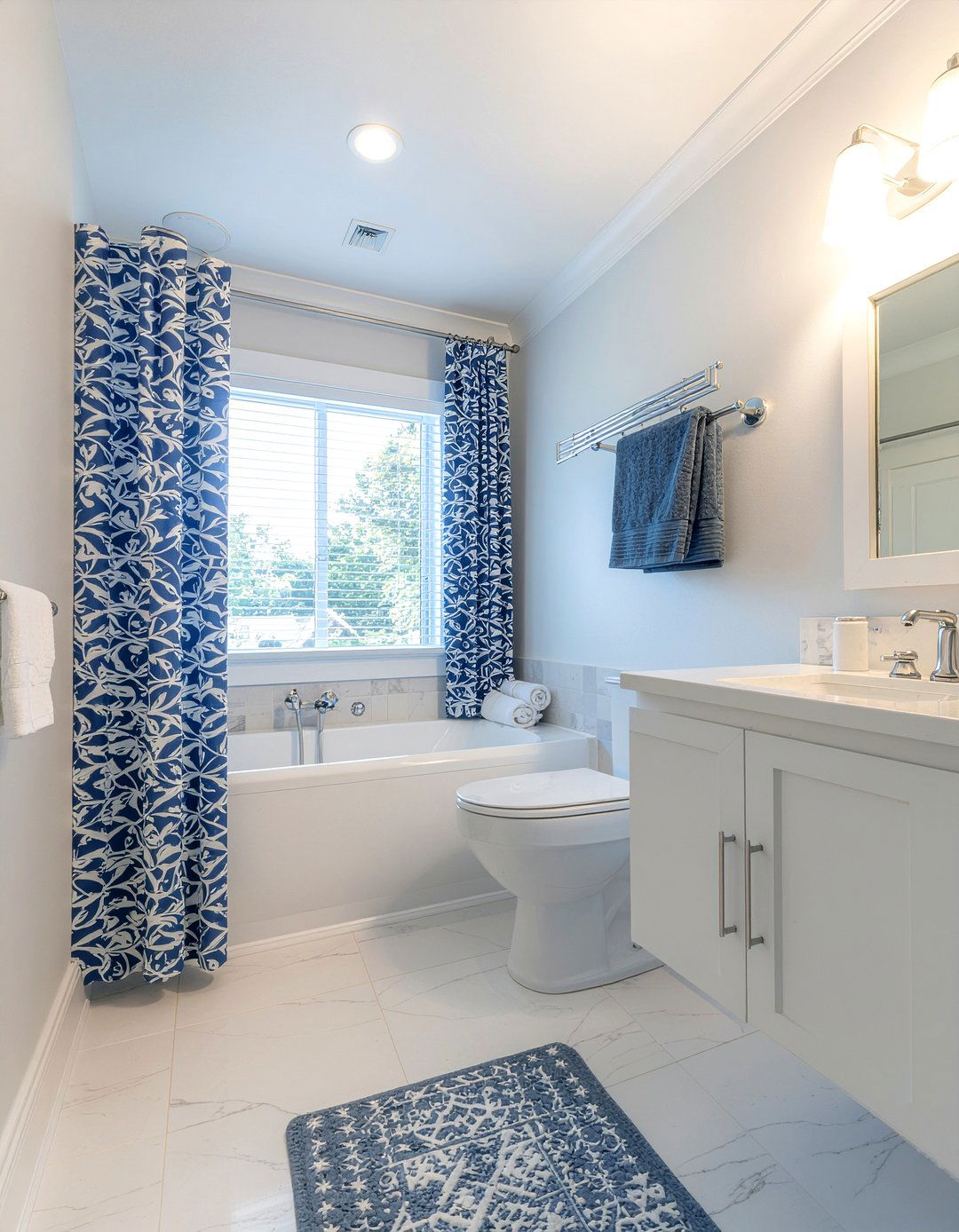 Guest Bathroom - 30 bathroom layout ideas