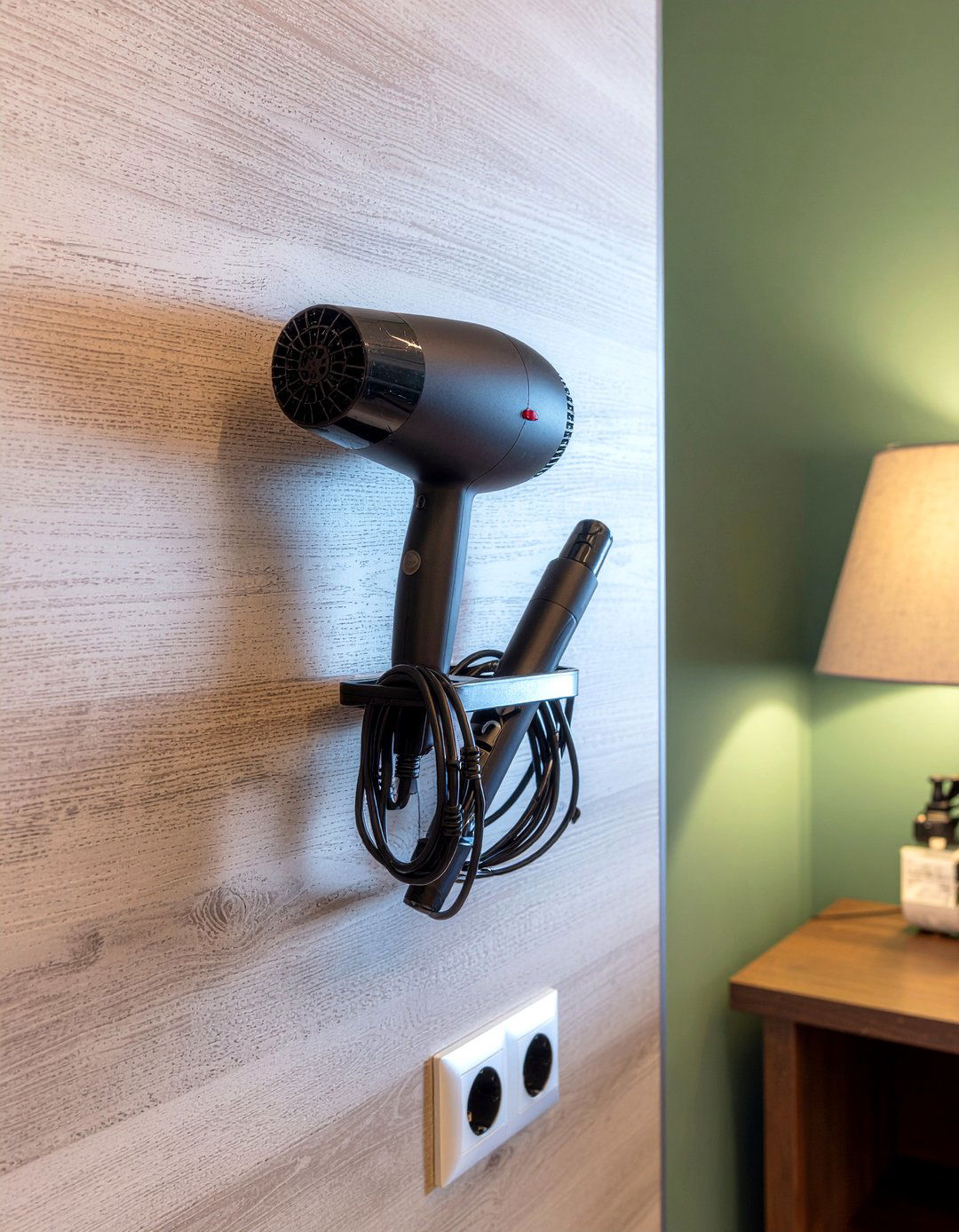 Hair tool organizer station - 30 bathroom clutter-free ideas