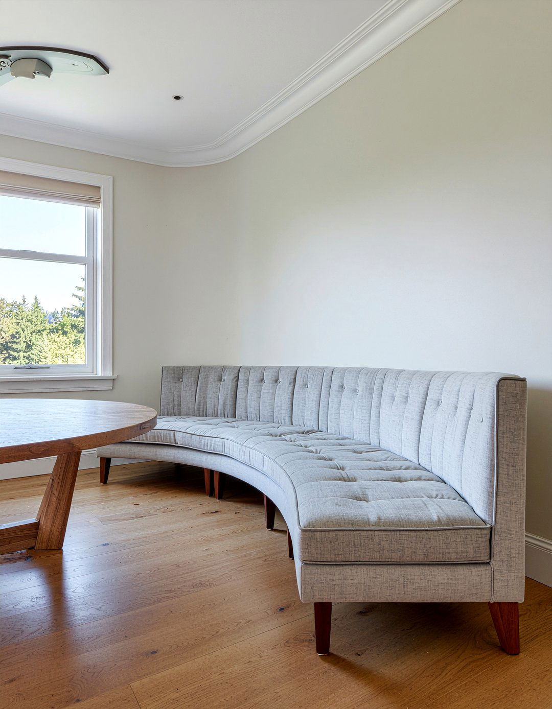 Half Moon Dining Bench - 30 curved dining bench ideas