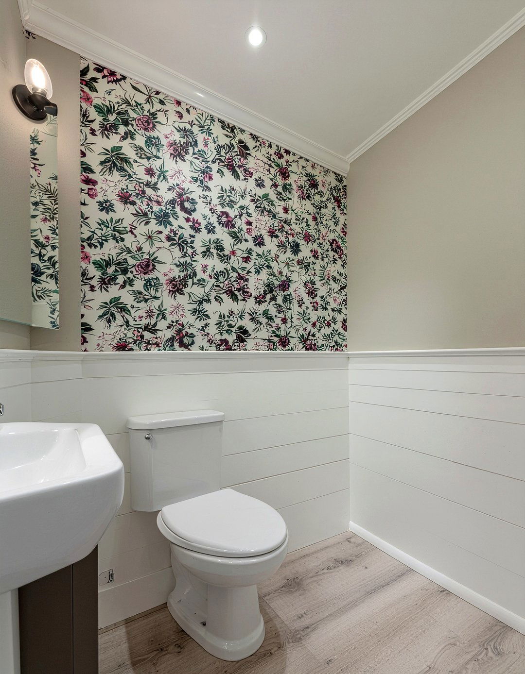 Half wall shiplap bathroom - 30 bathroom shiplap ideas