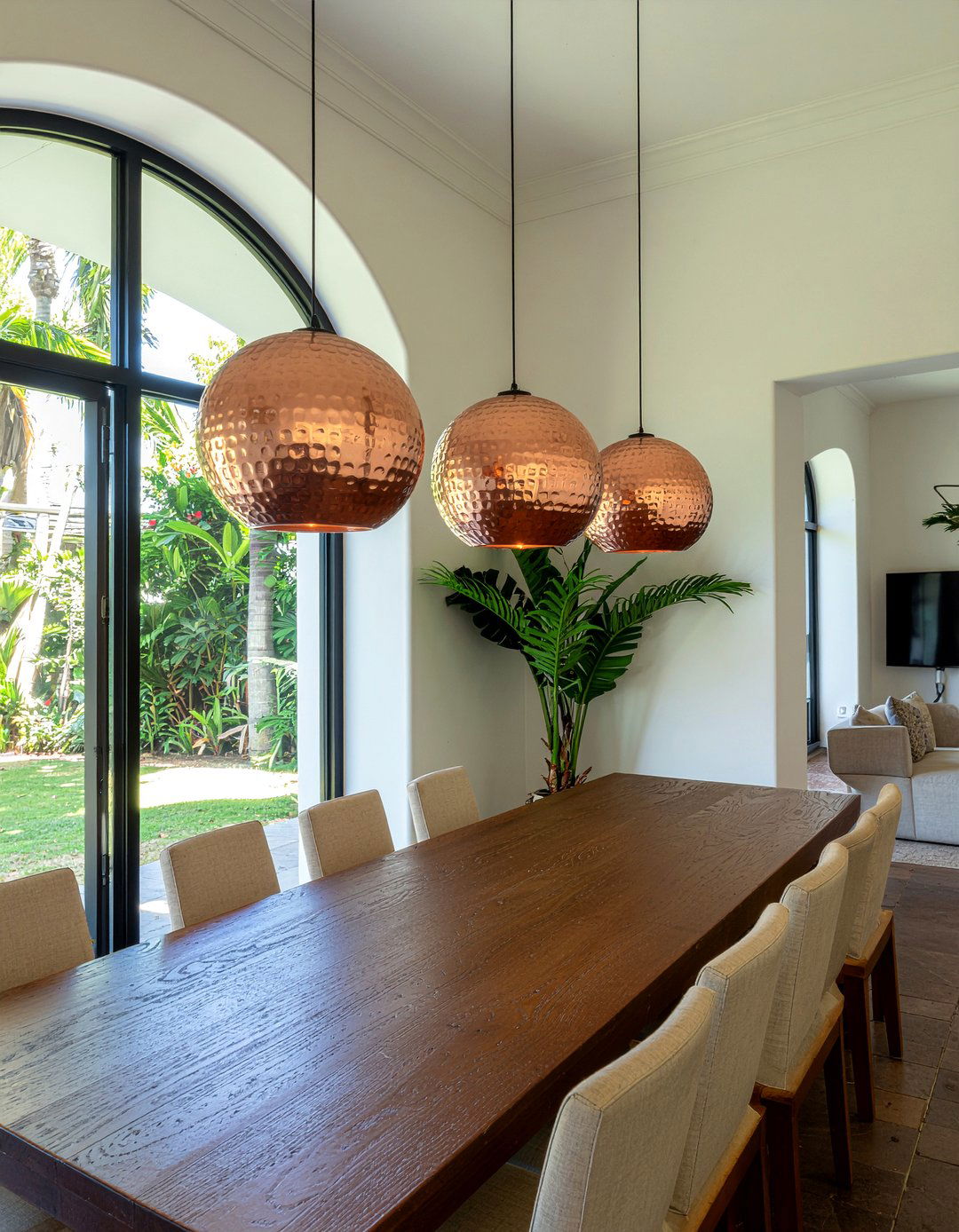 Hammered Metal Pendants - 30 Caribbean dining room ideas