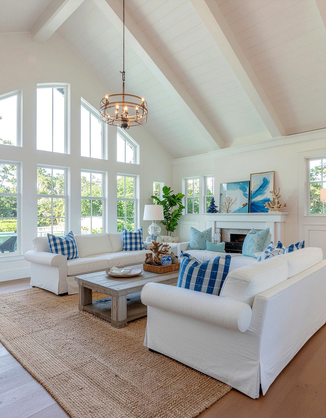 Hamptons living room - 30 ocean themed living room ideas