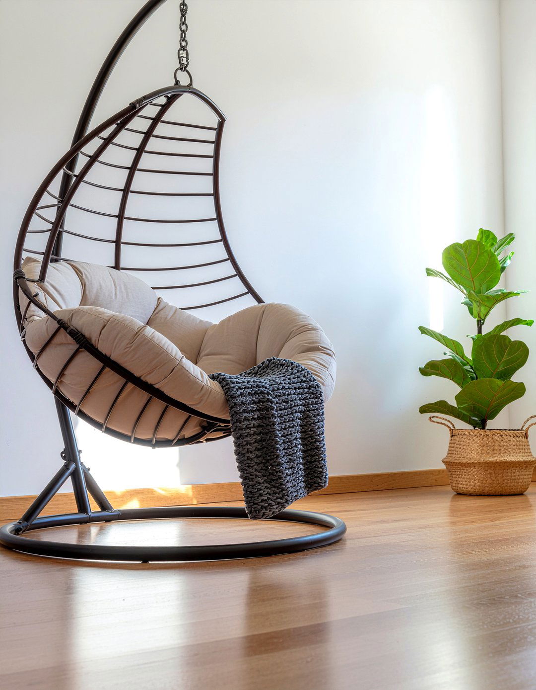 Hanging Egg Chair With Stand - 30 living room egg chair ideas