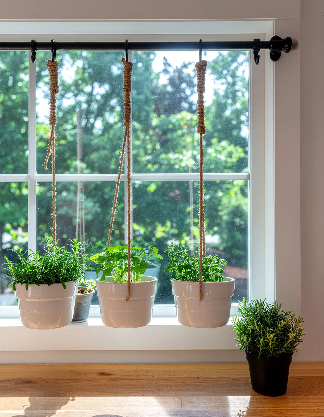 Hanging Herb Planter - 30 indoor herb garden kitchen ideas