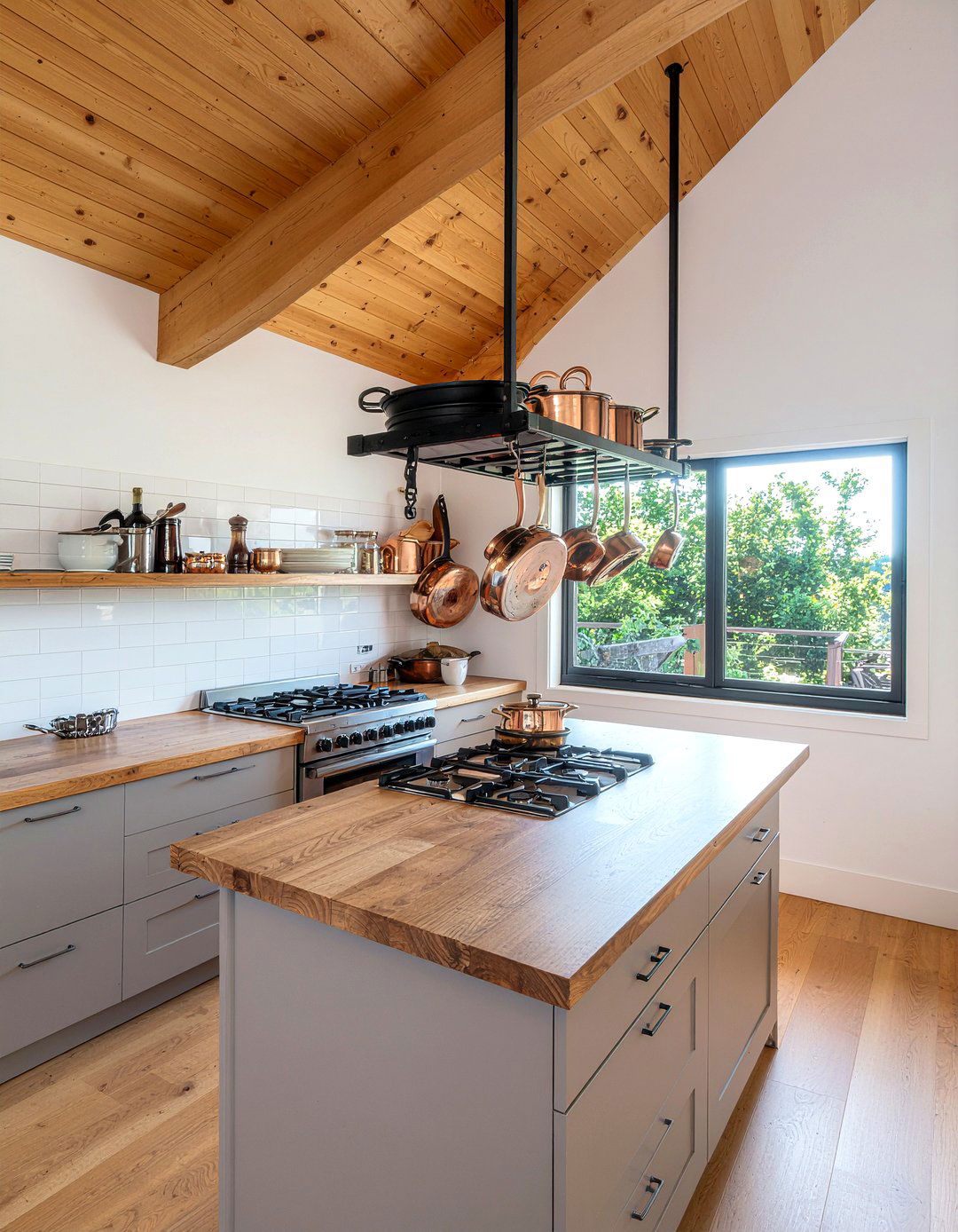 Hanging Pot Rack - 30 chalet kitchen ideas